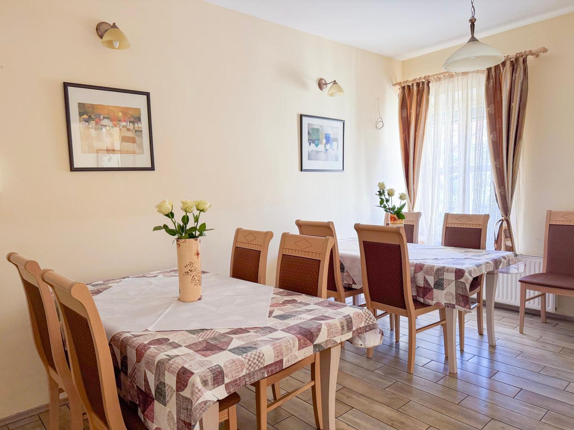 Centrum Vendeghaz Eğri Dış mekan fotoğraf